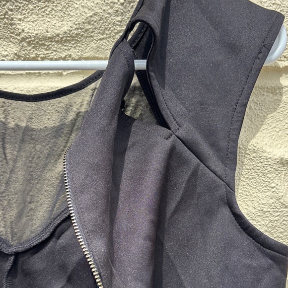 Guess Black Sleeveless Peplum Tank Top - Picture 6 of 6